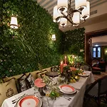 Hotel House Of Huetter- Muenchner Kindl, Small Luxury Of The World