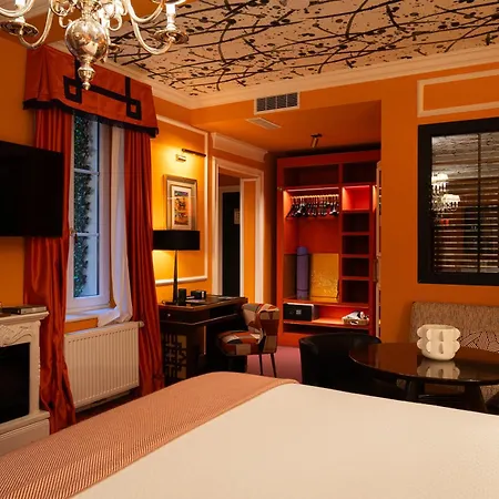House Of Huetter- Muenchner Kindl, Small Luxury Of The World * Munich